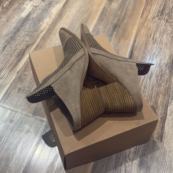 Coconuts by Matisse Call It Taupe slip on heeled mule SZ 8.5 - Picture 8 of 12